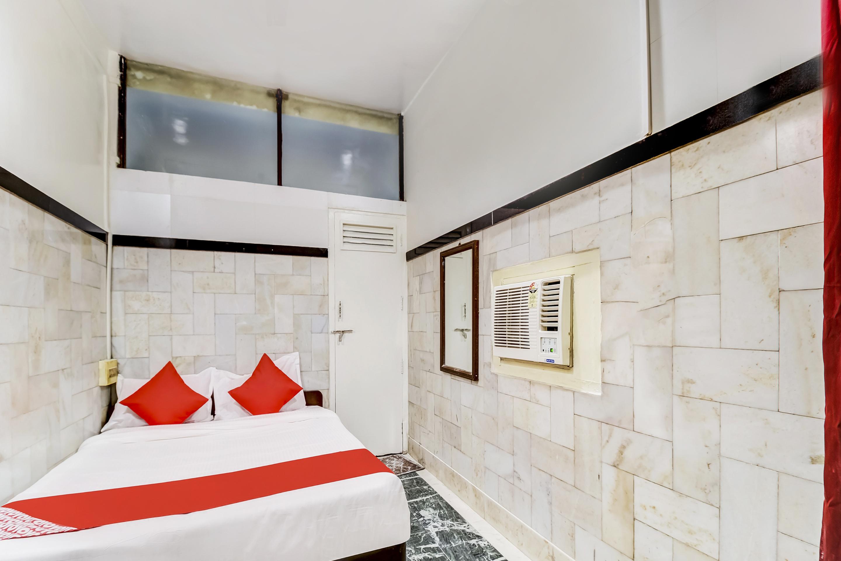 Super Oyo Hotel Dreamland Mumbai Exterior foto
