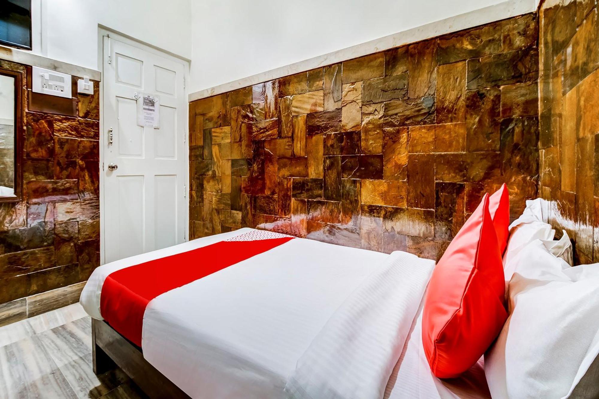 Super Oyo Hotel Dreamland Mumbai Exterior foto