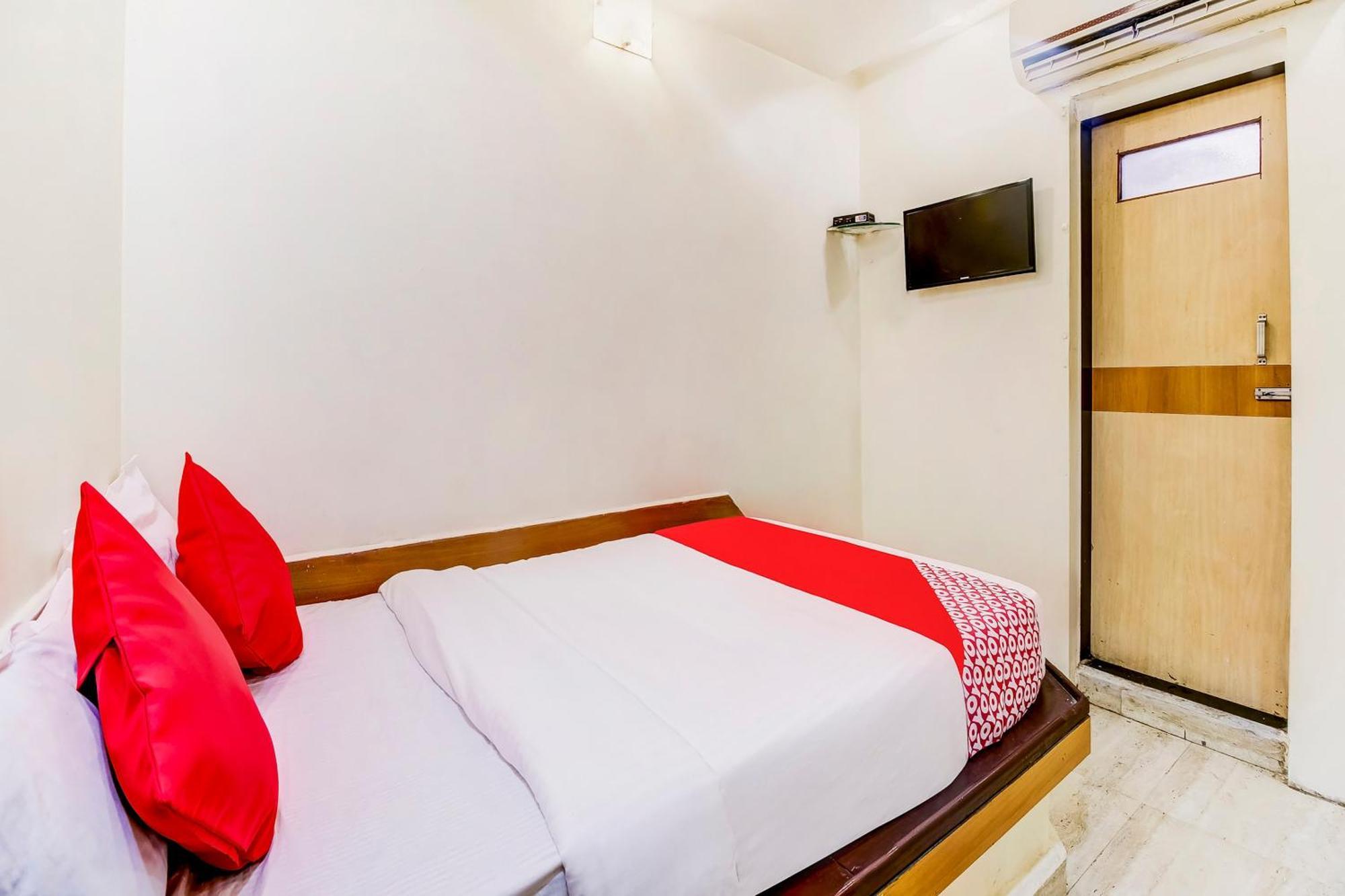 Super Oyo Hotel Dreamland Mumbai Exterior foto