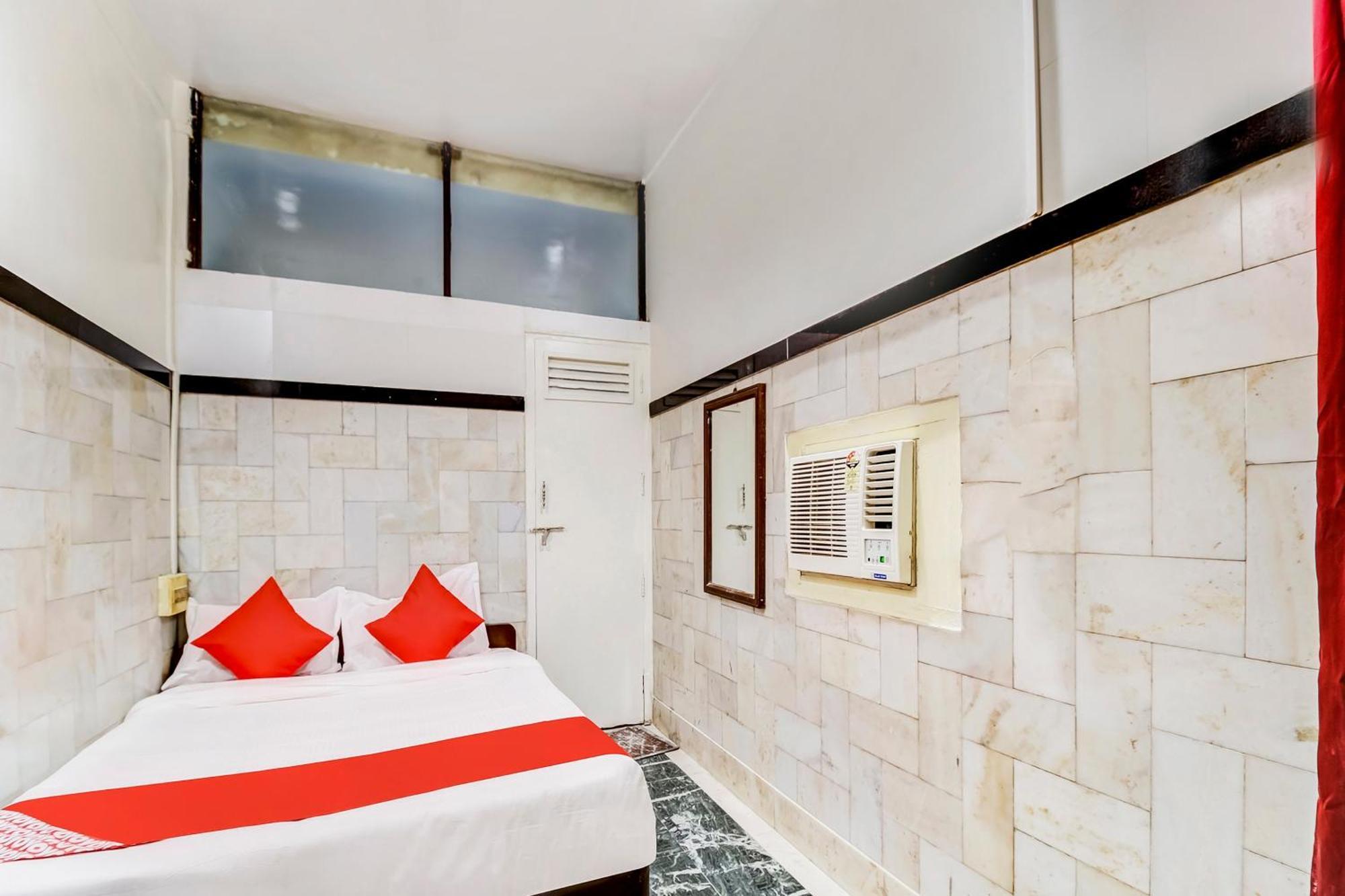 Super Oyo Hotel Dreamland Mumbai Exterior foto